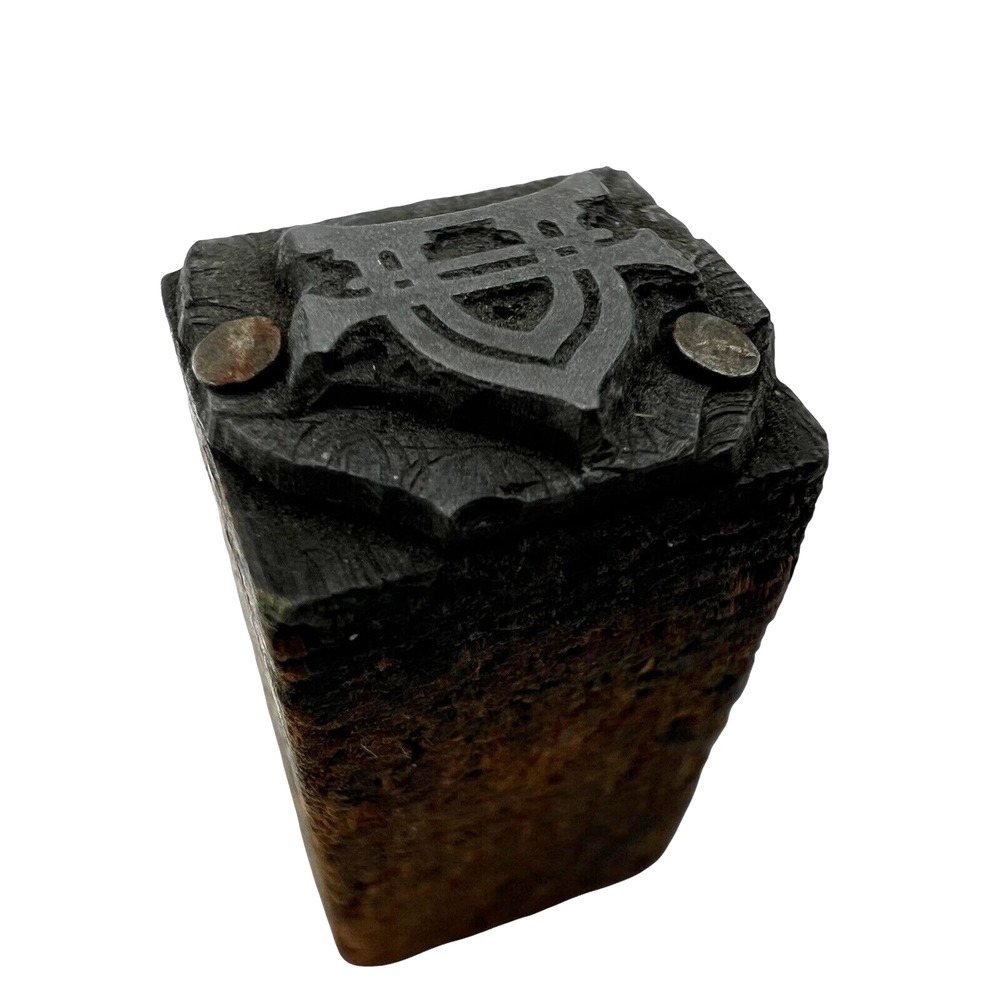 Vintage Crest Symbol Letterpress Printers Block, Small Measures .5x.5 inches